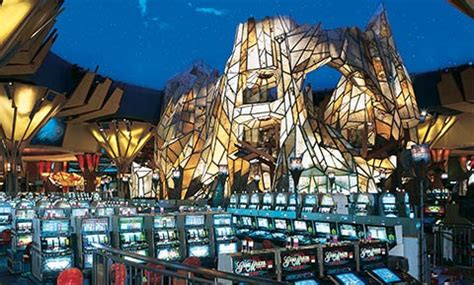 mohegan sun casino website.
